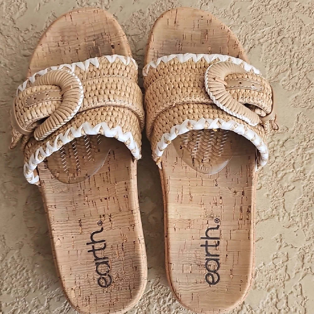 Earth Natural Tan Woven Slide Sandals with White Trim